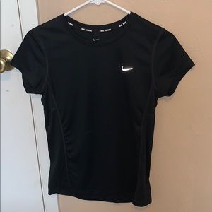 women’s short sleeve shirt